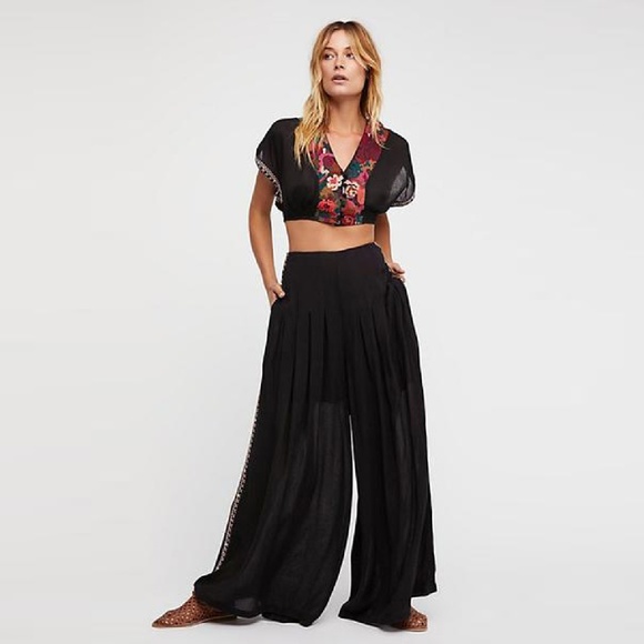 Free People Pants - $168 NWT FREE PEOPLE Santoshi Two Piece Set Size 4